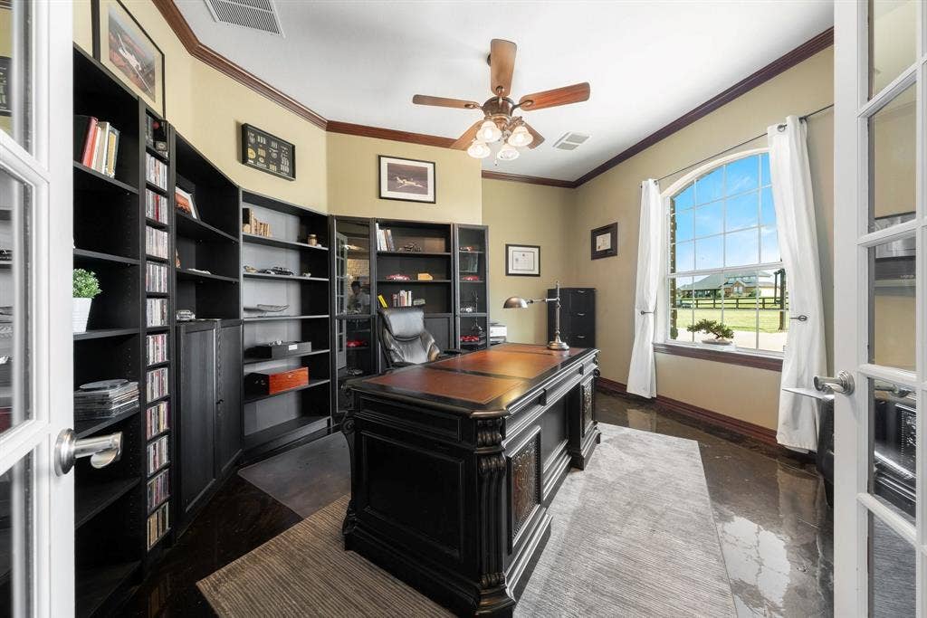 6224 Meadowlands Drive, Krum, TX 76249 6224 Meadowlands Drive, Krum, TX 76249