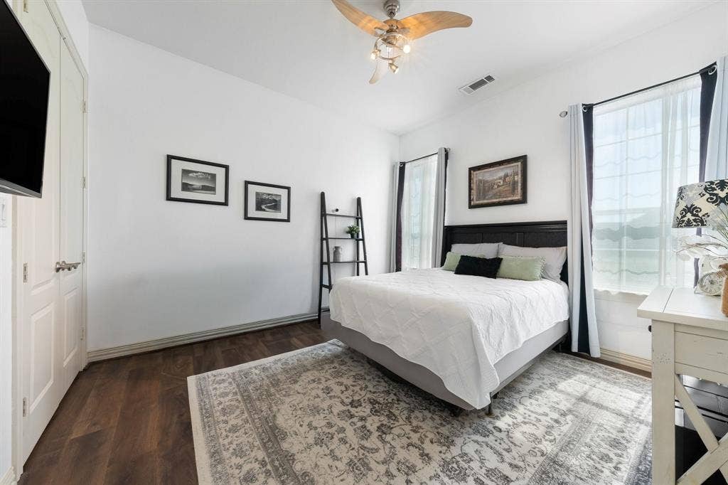 6224 Meadowlands Drive, Krum, TX 76249 6224 Meadowlands Drive, Krum, TX 76249