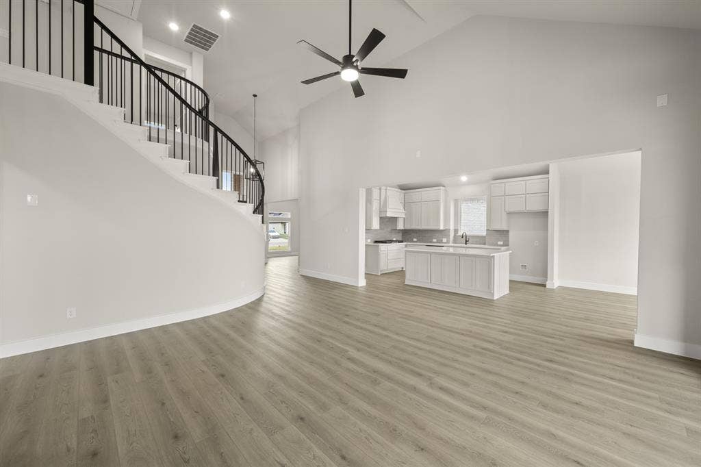 3731 Milwaukee- Living Room-3