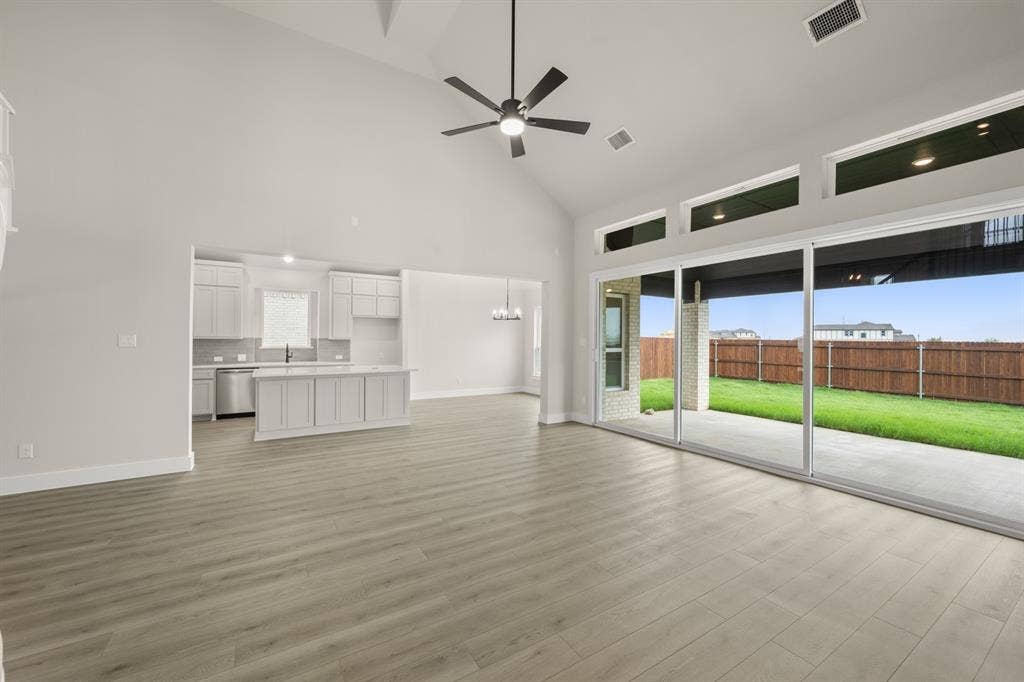 3731 Milwaukee- Living Room-2