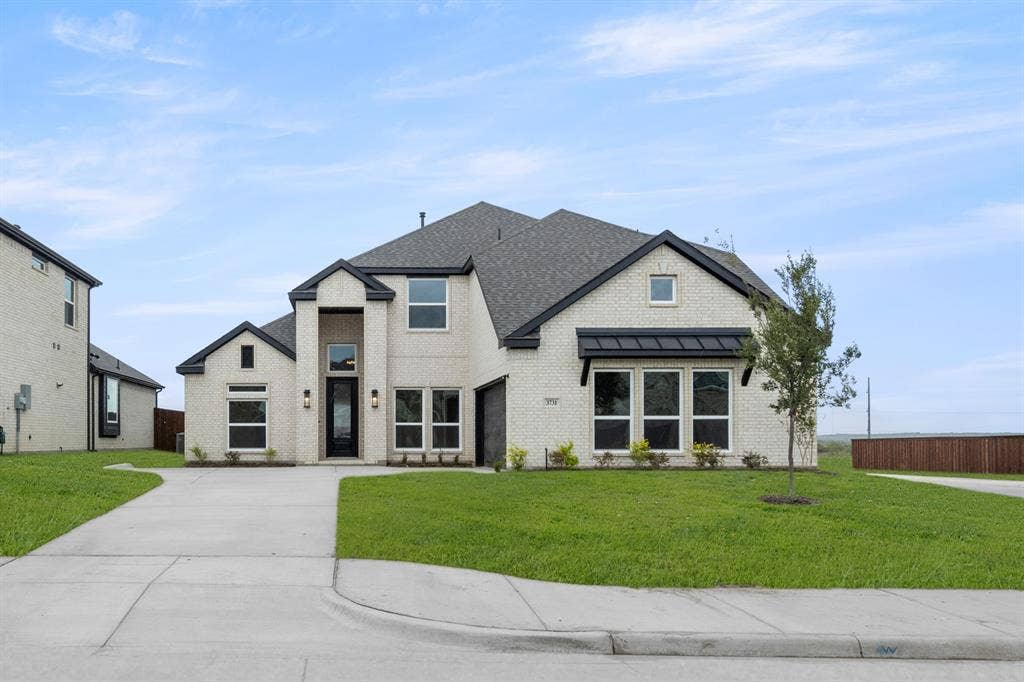 3731 Milwaukee- Front-1