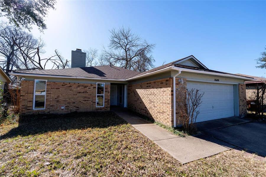 Property photo for 1604 Lilac Lane, Plano, TX