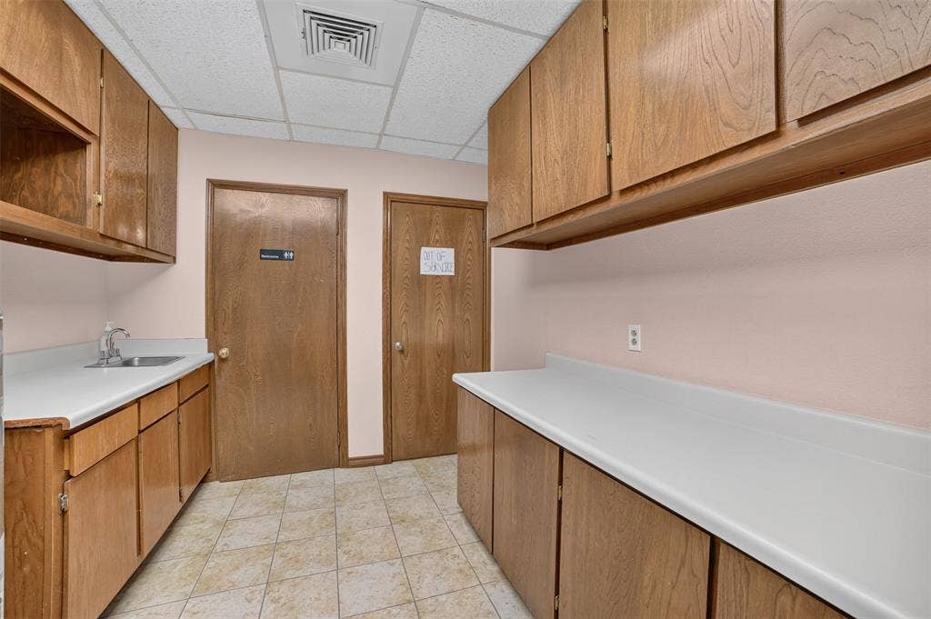 4018 W Camp Wisdom Road, Dallas, TX 75237 4018 W Camp Wisdom Road, Dallas, TX 75237