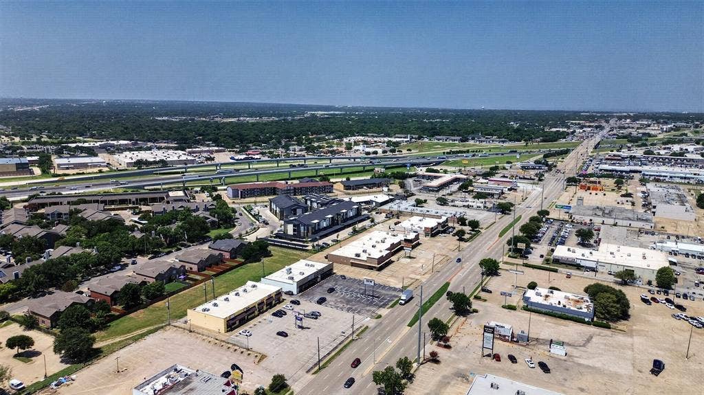 4018 W Camp Wisdom Road, Dallas, TX 75237 4018 W Camp Wisdom Road, Dallas, TX 75237