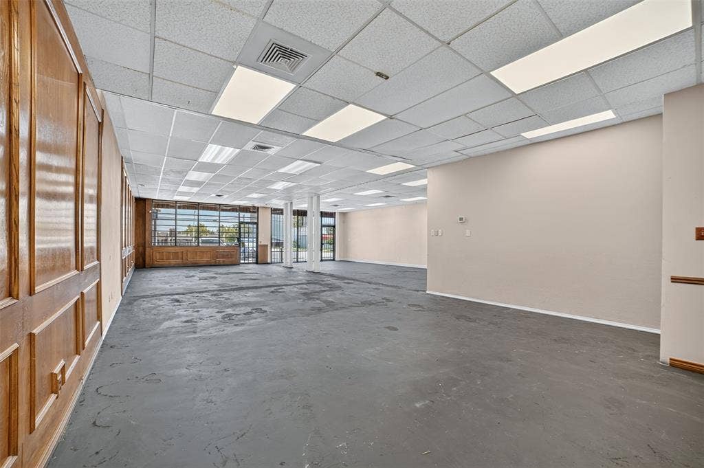 4018 W Camp Wisdom Road, Dallas, TX 75237 4018 W Camp Wisdom Road, Dallas, TX 75237