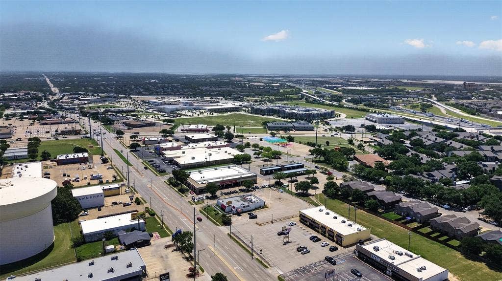 4018 W Camp Wisdom Road, Dallas, TX 75237 4018 W Camp Wisdom Road, Dallas, TX 75237