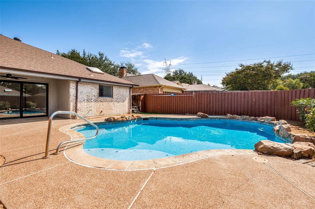 4316 Denver Drive, Plano, TX 75093 4316 Denver Drive, Plano, TX 75093