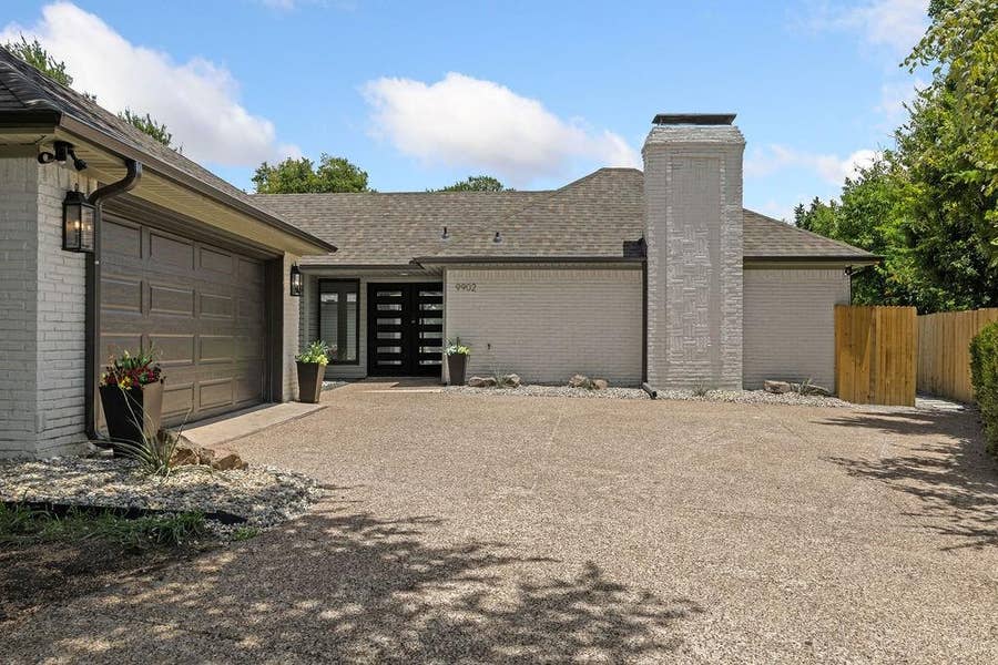 Property photo for 9902 Wood Forest Drive, Dallas, TX