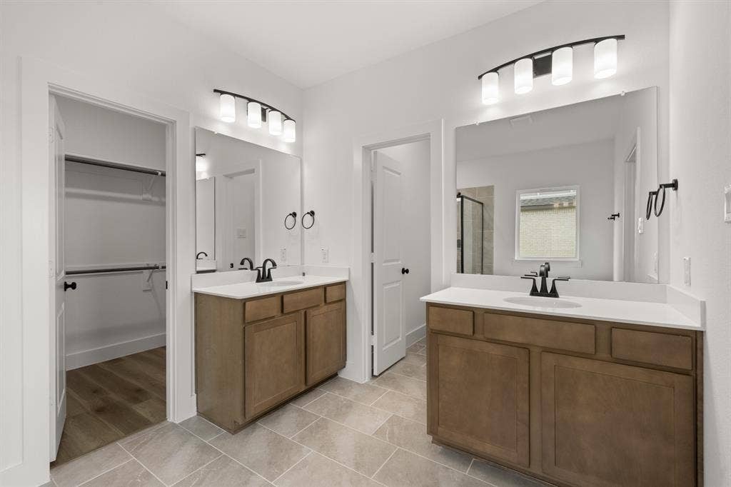 713 Durango Street, Midlothian, TX 76065 713 Durango- Primary Suite-5