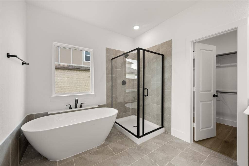 713 Durango Street, Midlothian, TX 76065 713 Durango- Primary Suite-4