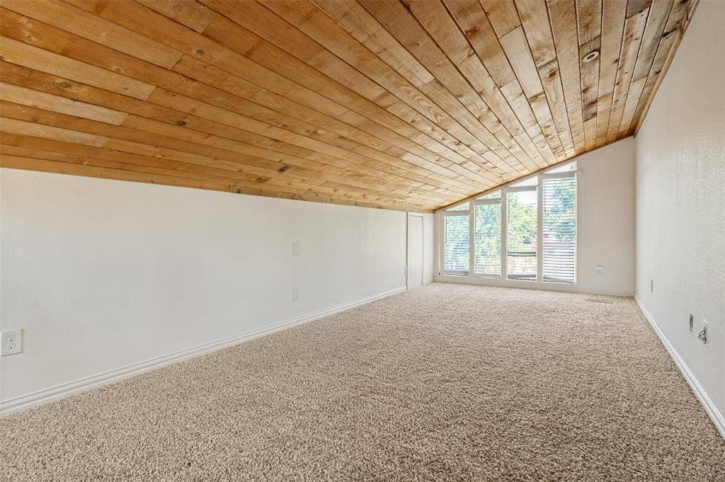 630 NW 11th Street, Grand Prairie, TX 75050 632 Loft