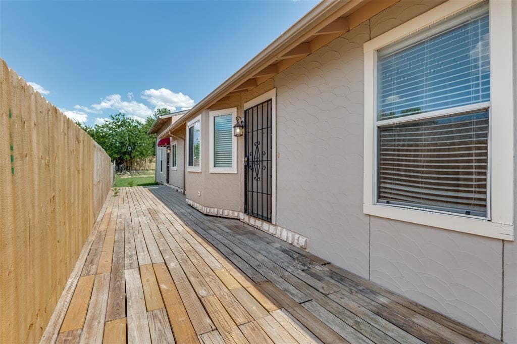 630 NW 11th Street, Grand Prairie, TX 75050 632