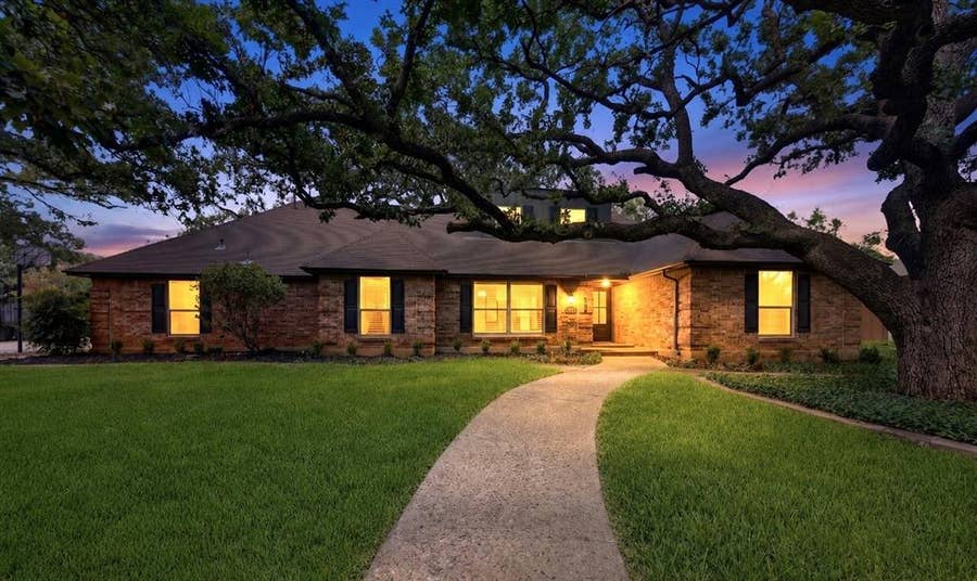 Property photo for 3609 Country Club Road, Arlington, TX