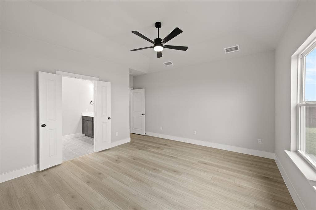709 Durango Street, Midlothian, TX 76065 709 Durango- Primary Suite-2