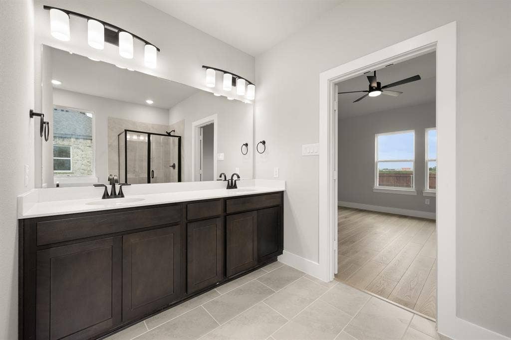 709 Durango Street, Midlothian, TX 76065 709 Durango- Primary Suite-4
