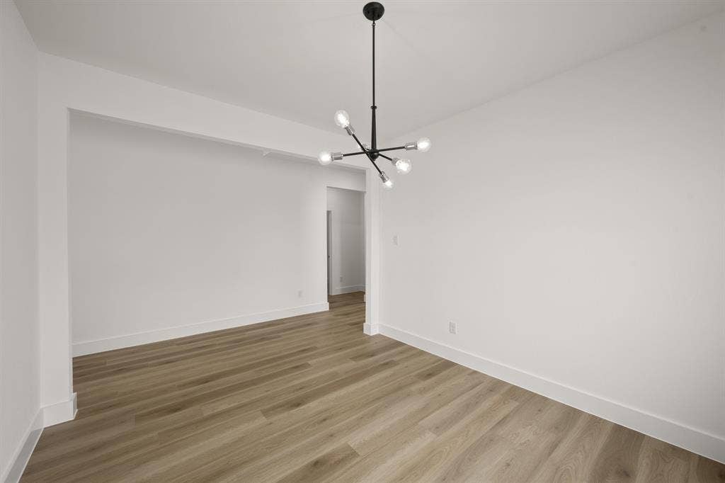 717 Durango- Dining-2