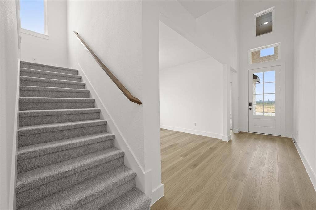 717 Durango- Entry-1