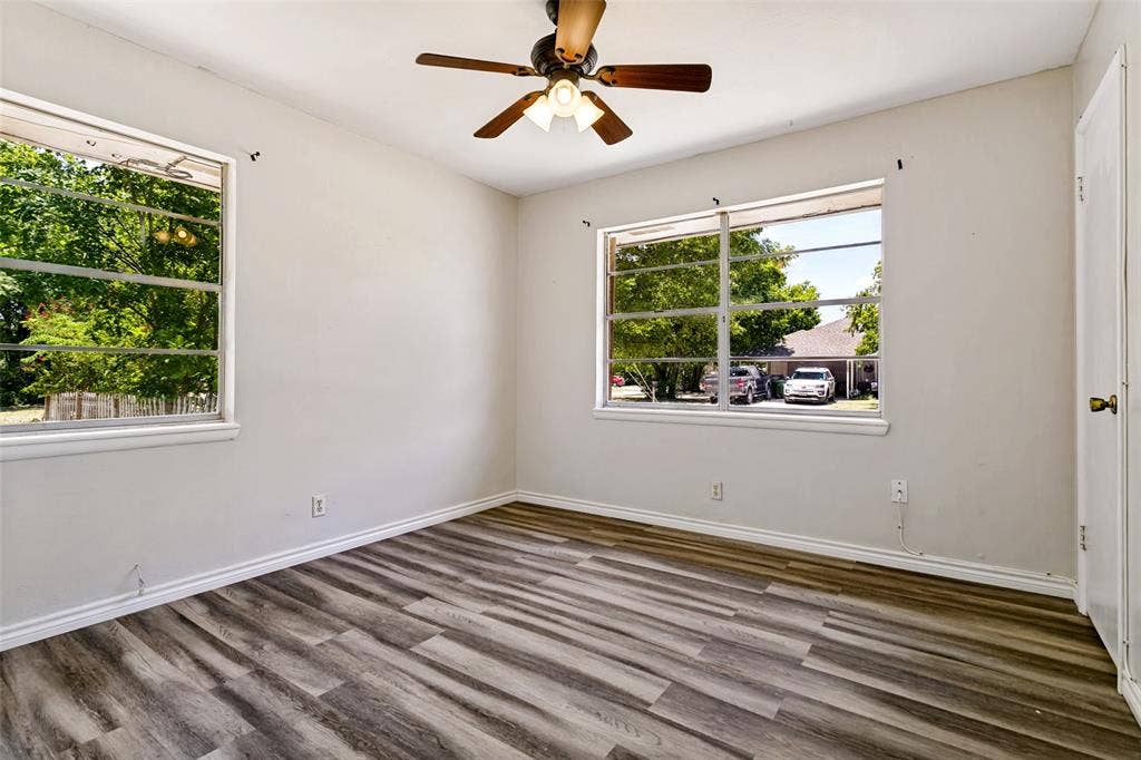 308 N Avenue C, Springtown, TX 76082 308 N Avenue C, Springtown, TX 76082