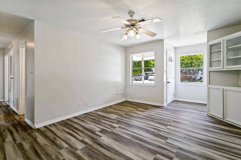 308 N Avenue C, Springtown, TX 76082 308 N Avenue C, Springtown, TX 76082