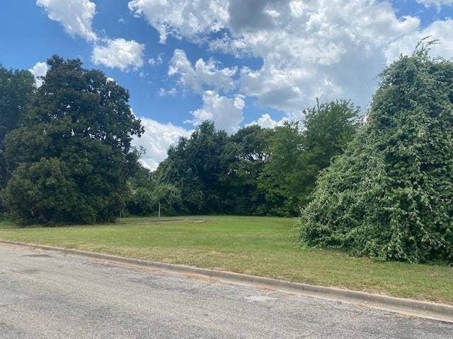 201 W College Street, Athens, TX 75751 201 W College Street, Athens, TX 75751