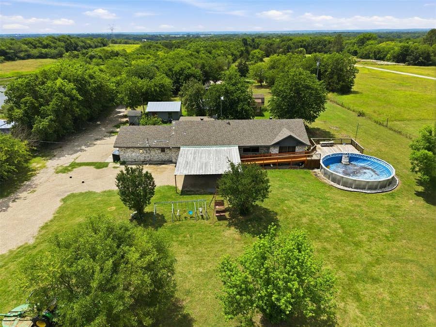 Property photo for 1517 Wiggins Road, Maypearl, TX