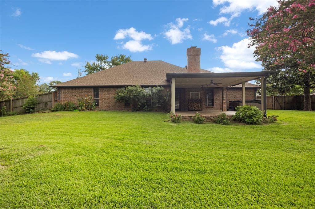 121 Crestview Street, Chandler, TX 75758 121 Crestview Street, Chandler, TX 75758