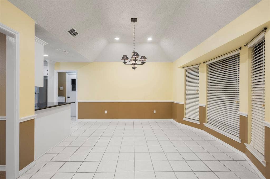 121 Crestview Street, Chandler, TX 75758 121 Crestview Street, Chandler, TX 75758