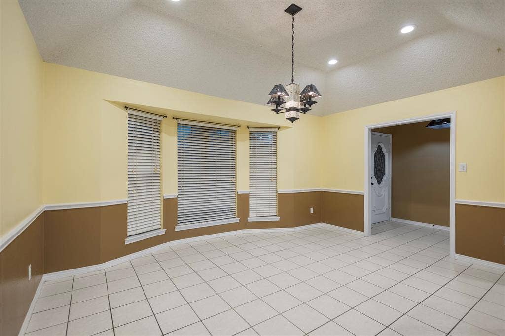 121 Crestview Street, Chandler, TX 75758 121 Crestview Street, Chandler, TX 75758