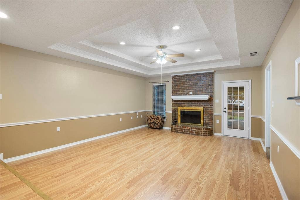 121 Crestview Street, Chandler, TX 75758 121 Crestview Street, Chandler, TX 75758