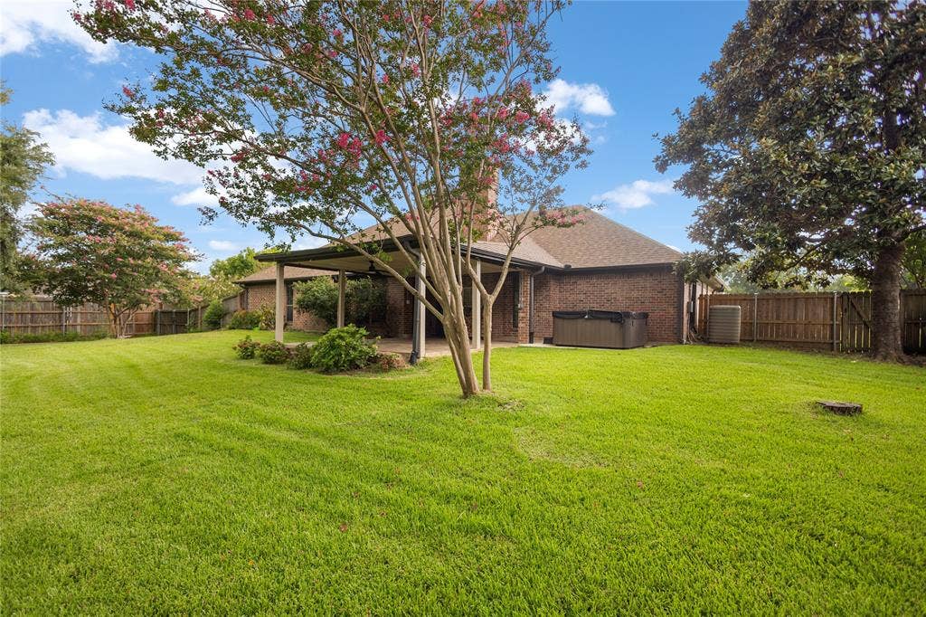 121 Crestview Street, Chandler, TX 75758 121 Crestview Street, Chandler, TX 75758