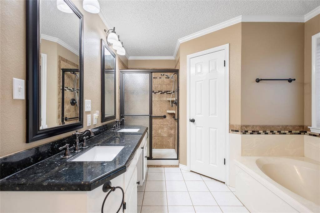 121 Crestview Street, Chandler, TX 75758 121 Crestview Street, Chandler, TX 75758