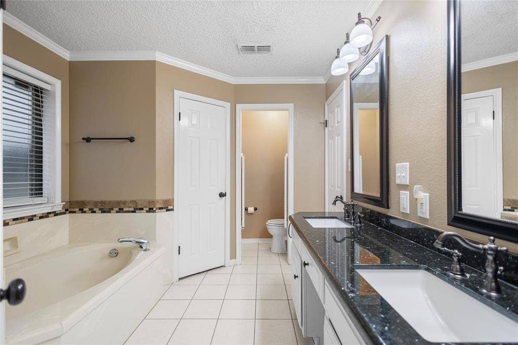 121 Crestview Street, Chandler, TX 75758 121 Crestview Street, Chandler, TX 75758