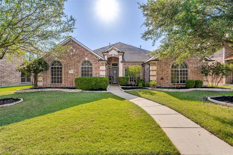 Property photo for 12384 Mill Run Drive, Frisco, TX