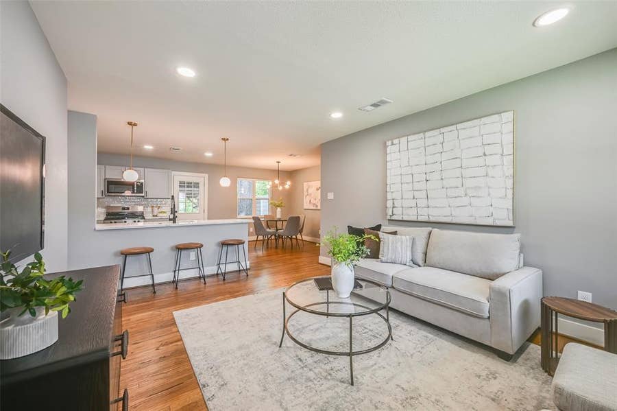 Property photo for 3130 Healey Drive, Dallas, TX