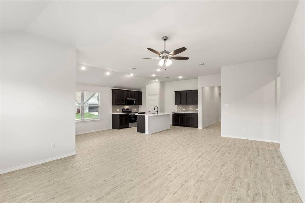 3209 Mercer Drive, Royse City, TX 75189 17. 3209 Mercer - Family (3)