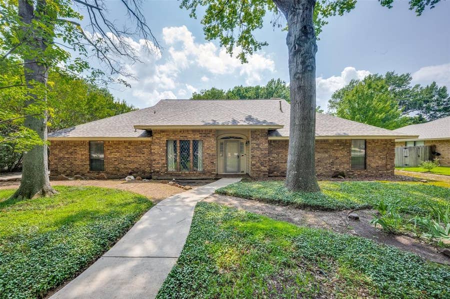 Property photo for 2144 Savannah Trail, Denton, TX