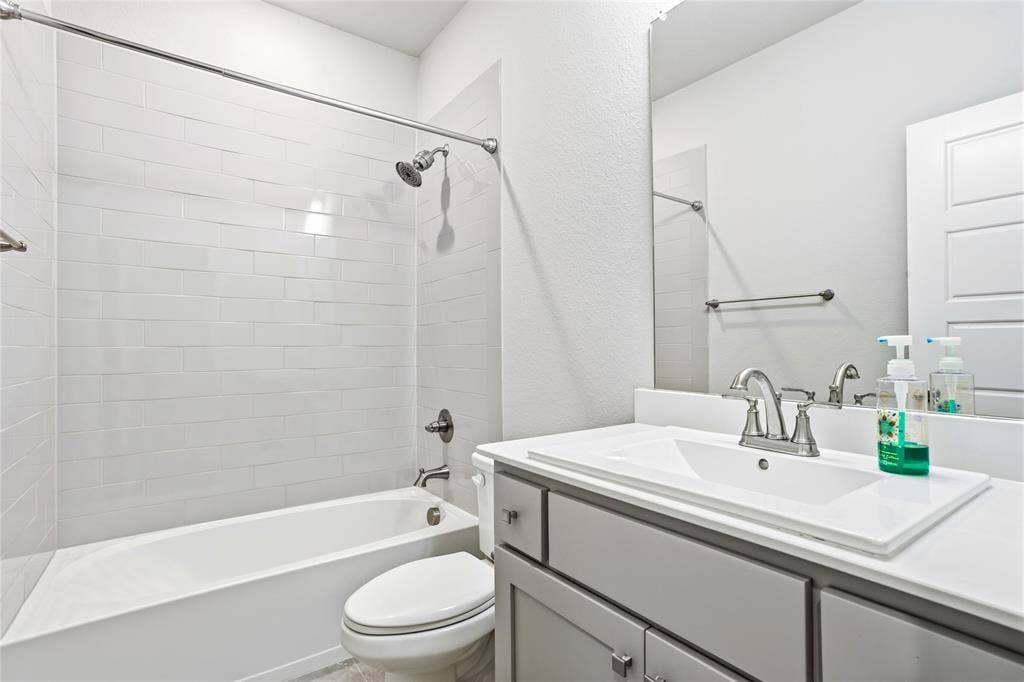 8597 Amethyst Lane, Frisco, TX 75036 8597 Amethyst Lane, Frisco, TX 75036