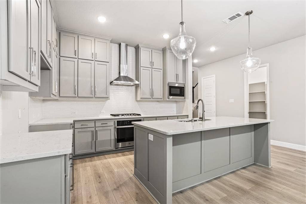 8597 Amethyst Lane, Frisco, TX 75036 8597 Amethyst Lane, Frisco, TX 75036