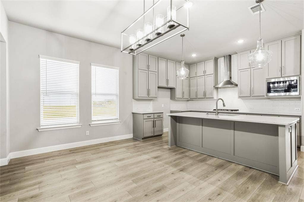 8597 Amethyst Lane, Frisco, TX 75036 8597 Amethyst Lane, Frisco, TX 75036