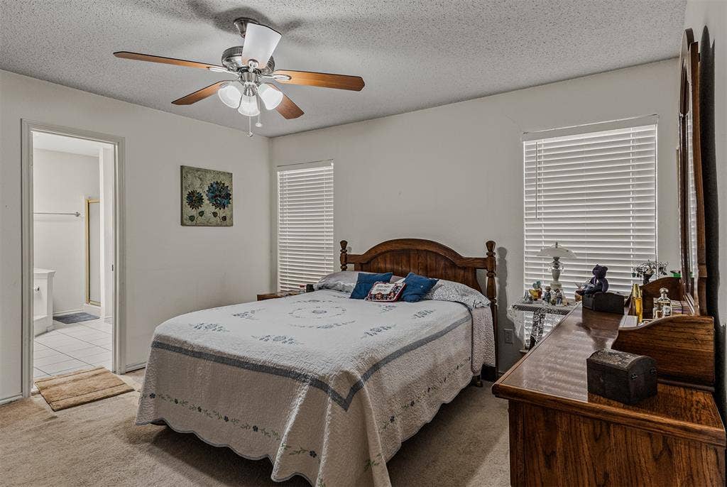 1409 Osage Trail, Mesquite, TX 75149 Primary bedroom