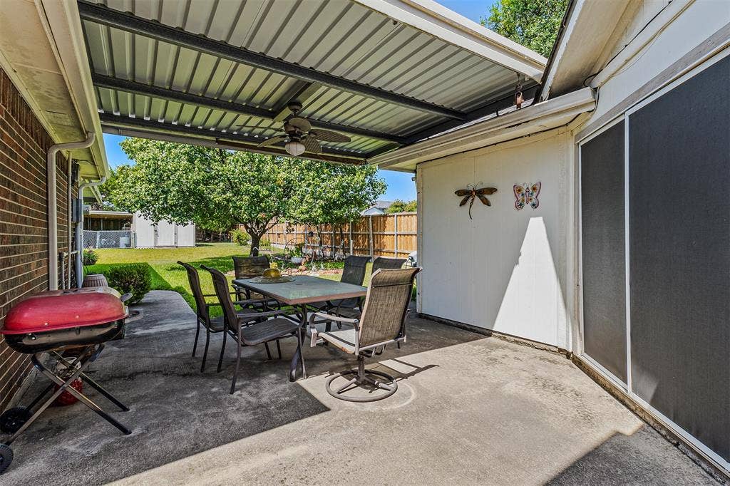 1409 Osage Trail, Mesquite, TX 75149 Large covered back porch