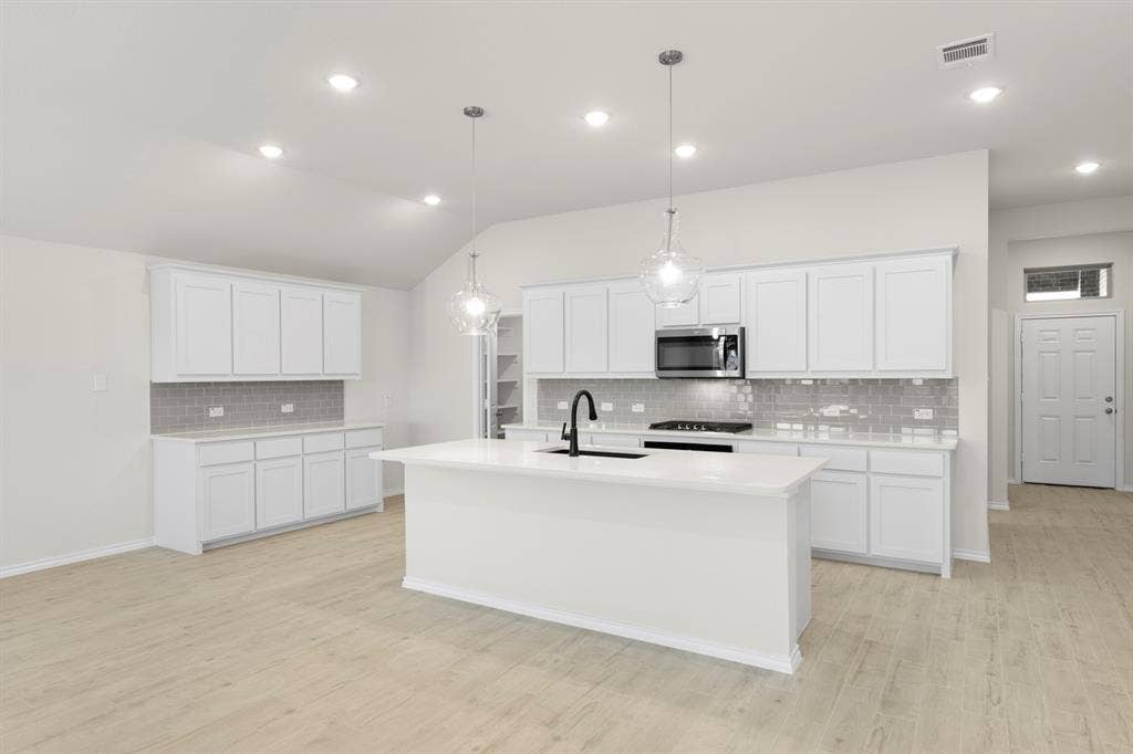 213 Van Horn Drive, Terrell, TX 75160 10. 213 Van Horn - Kitchen (2)