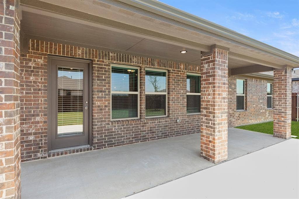 213 Van Horn Drive, Terrell, TX 75160 25. 213 Van Horn - Patio