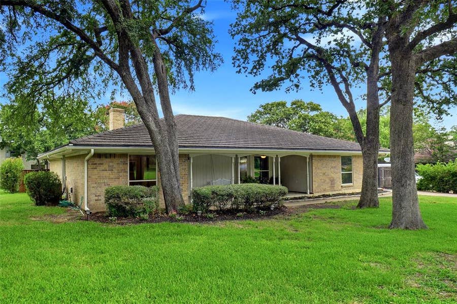 Property photo for 241 Timberlake Drive, Azle, TX