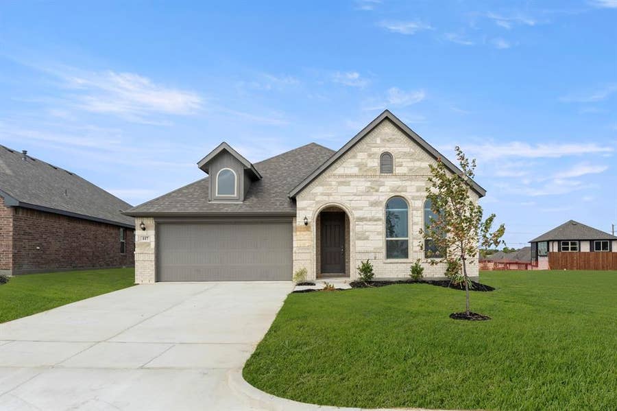Property photo for 117 Meadow Road, Balch Springs, TX