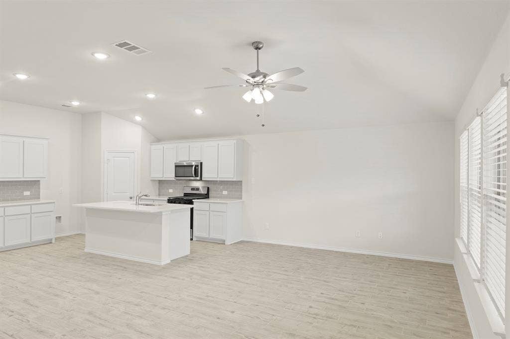 1704 Quapaw Trail, Mesquite, TX 75149 17. 1704 Quapaw - Family (2)