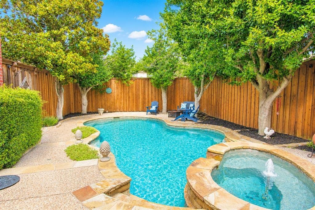 8008 Case Drive, Plano, TX 75025 spakling pool and spa