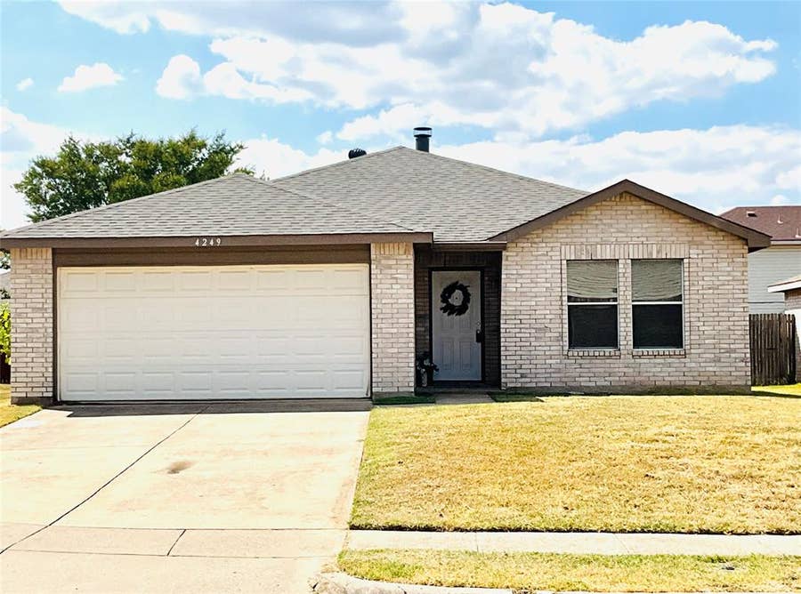 Property photo for 4249 Gray Fox Drive, Fort Worth, TX