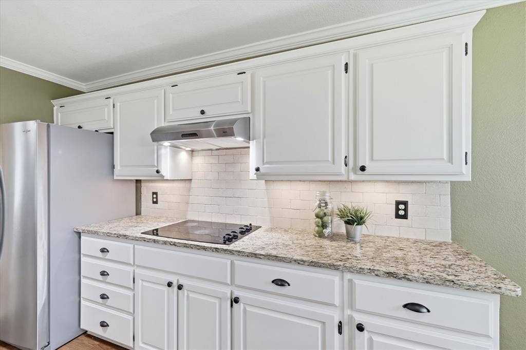 5936 Sundown Drive, Watauga, TX 76148 5936 Sundown Drive, Watauga, TX 76148