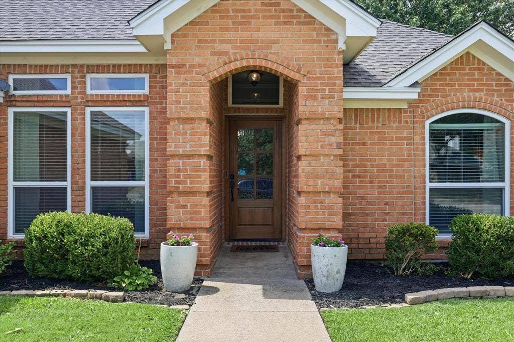 5936 Sundown Drive, Watauga, TX 76148 5936 Sundown Drive, Watauga, TX 76148